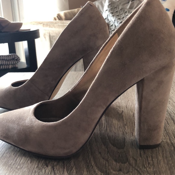 BCBGeneration Tan Suede Heel - Picture 6 of 6